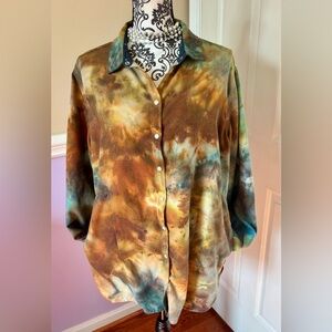 Jachs Girlfriend, women’s Tie-Dye snap-Up, long sleeve Top, size XL